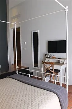 Guest house 5 For 7 People Near Coloseum