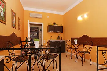 La Maison Del Corso Guest house 2*