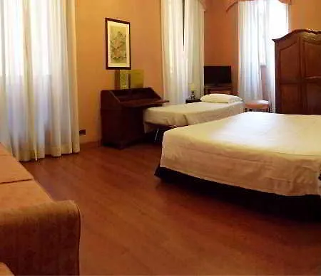 Della Torre Argentina Hotel