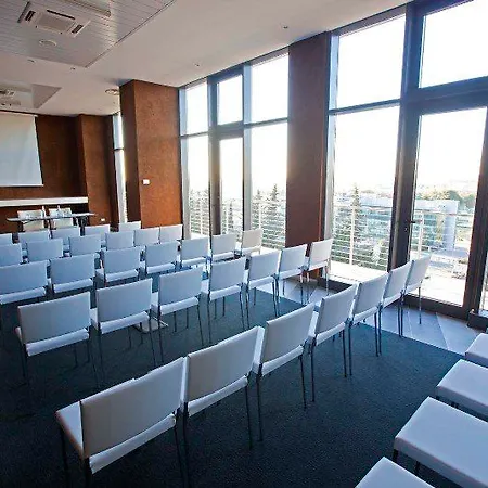 Ibis Styles Eur מלון