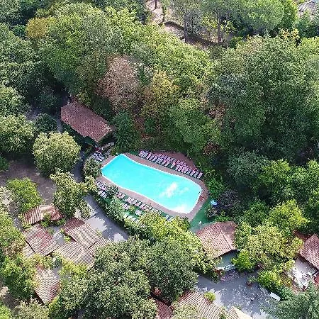 Seven Hills Village Campeggio
