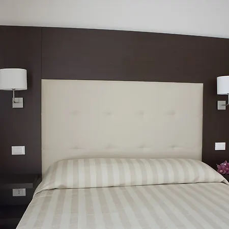 Residenza Flaminio Gaio *