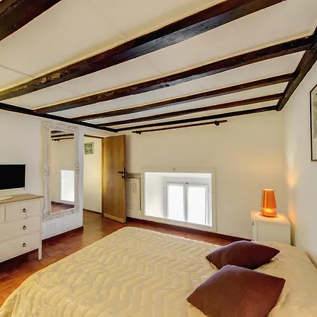 120 M2, 2 Yatak Odalı, 1 Banyolu , Navona Bölgesinde *
