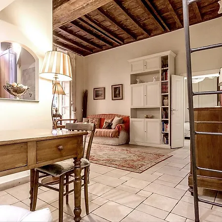 Palazzo Farnese Historical Apartment Rome