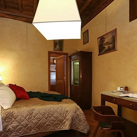 La Casa Dell'orologio Di Palazzo Berardi * Roma
