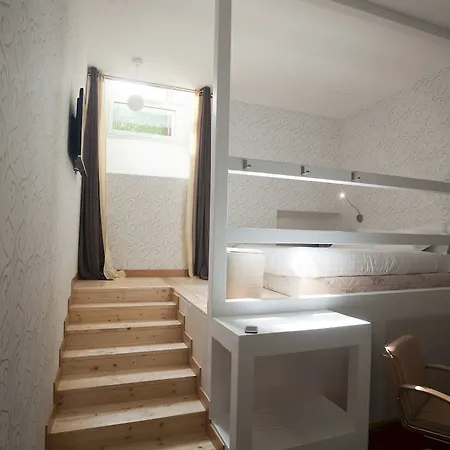 Irooms Jacuzzi Рим
