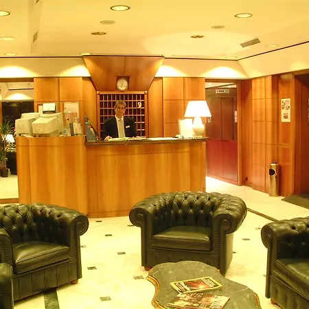 Accademia Hotel 3*
