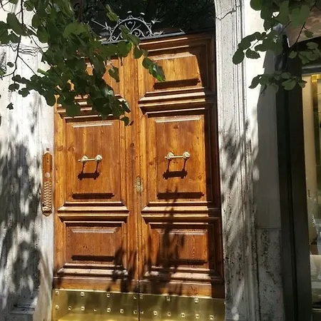 Cola Di Rienzo 2* רומא