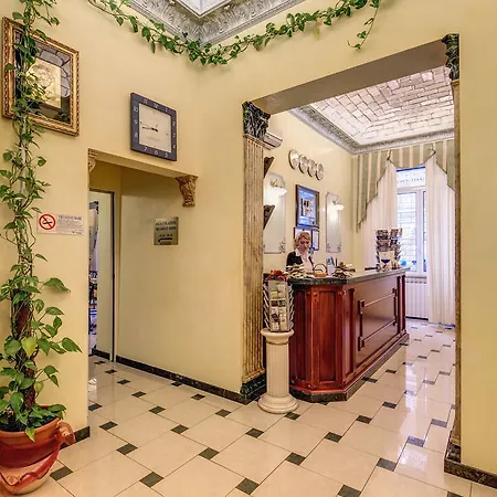 Cambridge Hotel 3*