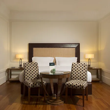 Deco Hotel