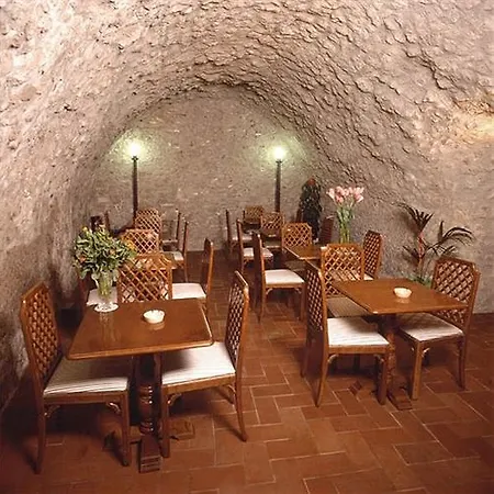 Hotel Teatro Di Pompeo Rome