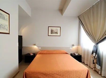 Sacconi 4* Rome