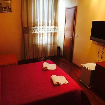 Zhihua Guest house 2*