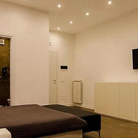 I Guest house *