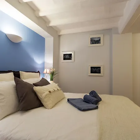 The Spanish Piazza Di Spagna Bed and Breakfast