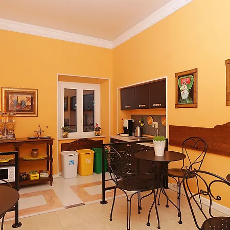 La Maison Del Corso Guest house