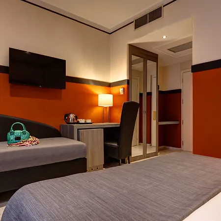 Hotel Dharma Style & 4*