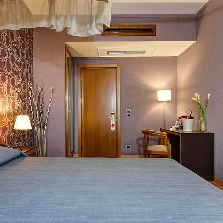 Dharma Style & Hotel