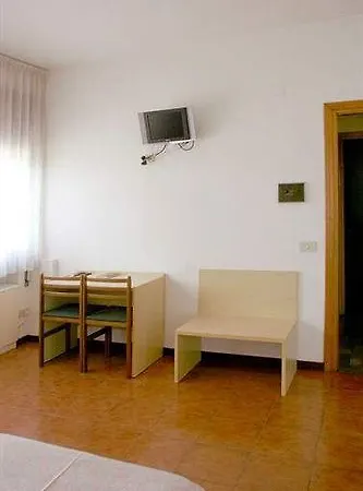 Hotel Casa Per Ferie Eremo Santa Rosa Da Lima Roma