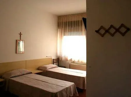 Casa Per Ferie Eremo Santa Rosa Da Lima Hotel 2*