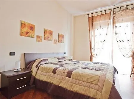 Bed & Breakfast Stasera A Casa Da M.e. Rome