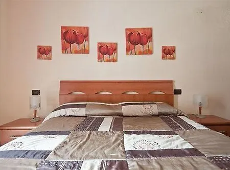 Stasera A Casa Da M.e.