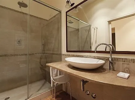 Relais Al Senato Rome