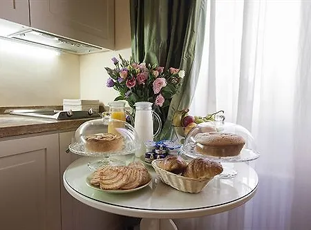 Bed & Breakfast Relais Al Senato 3*