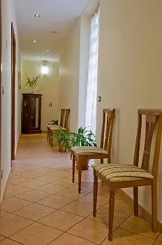Titina Casa de hóspedes 2*