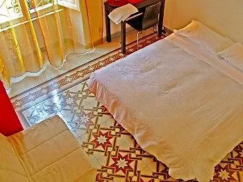 Bed & Breakfast Galilei 2*