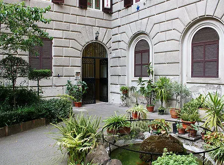 Sergio House Bed & Breakfast 2*