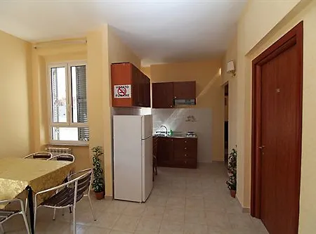 Guest house Stella Elsa 2*