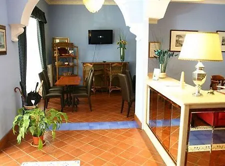Otel Caracciolo 3*