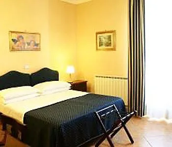 Caracciolo Otel 3*