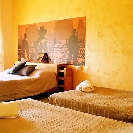B&B Movie Home Bed & Breakfast