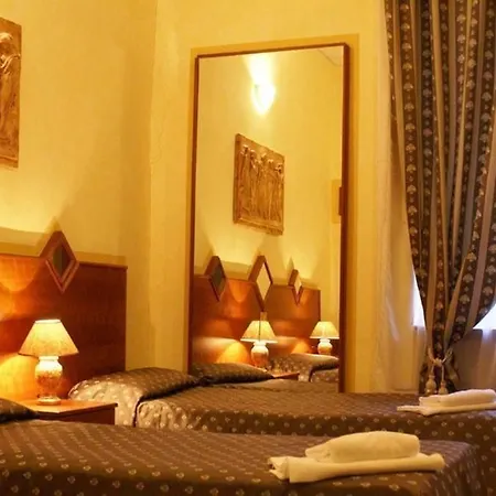 Farini Hotel