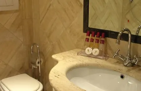 Colosseo Hotel