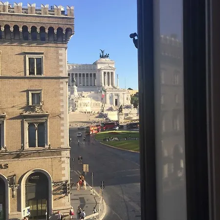 Luxury Piazza Venezia 호텔