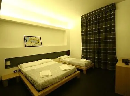 M&j Place Rome