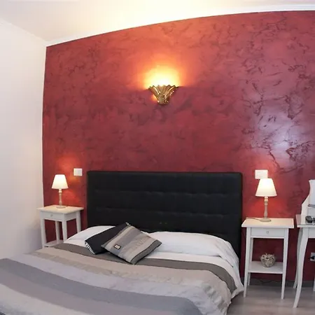 De' Fiori فندق مبيت وإفطار 2*