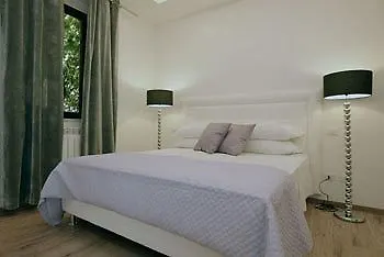 Town House Spagna Affittacamere 2*
