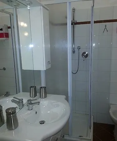 Aloha 2 Guest house