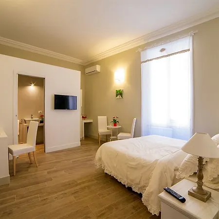 Royal Corso 2* Rome
