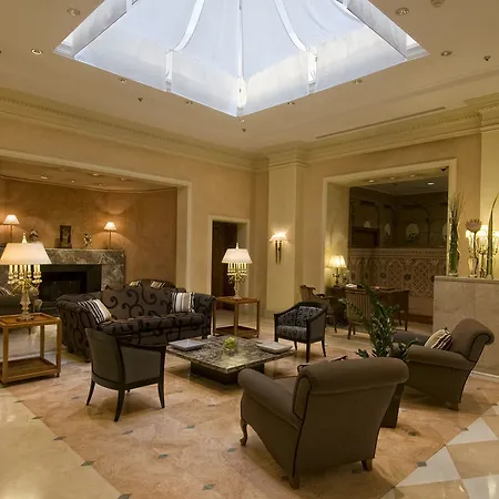 Marriott Grand Flora מלון רומא