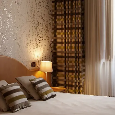 Hotel Del Corso 3*