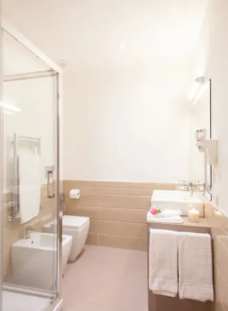 Lahouse By Premium Collection Guest house
