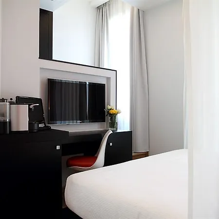 At Townhouse - Filiberto 3* Řím