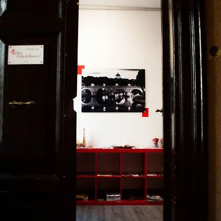 Relais Cola Di Rienzo Отель типа 