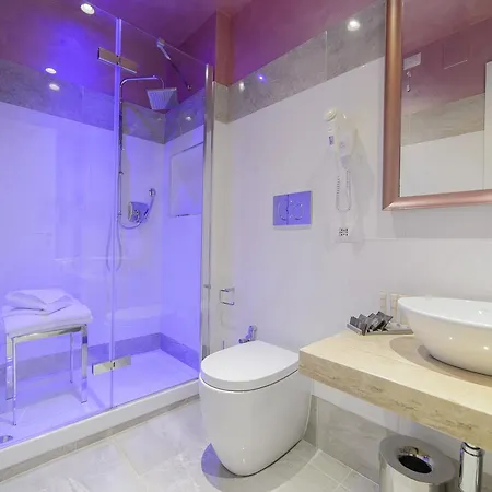 Vespasiano Hotel 4*