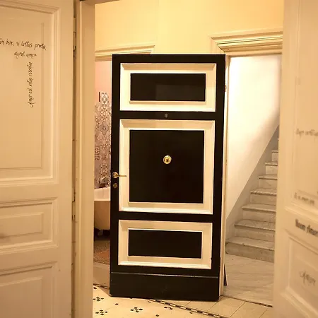 Hostal Experience *